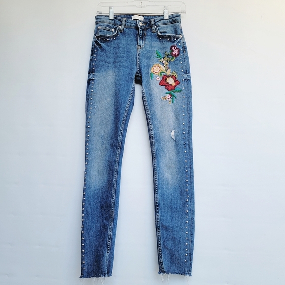 Zara Denim - Zara Distressed Embroidered Studded Skinny Jeans Size 4 Floral Boho Rock N Roll